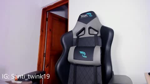 santi_twink19 online show from February 2025 02:26:02 AM