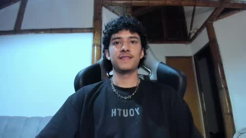 santi_twink19 online show from February 2026 05:36:02 AM