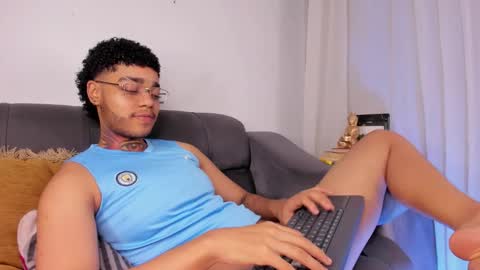 Santiago online show from November 2025 12:54:01 AM