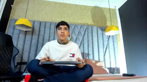 SantiAbader online show from October 2025 03:23:02 PM