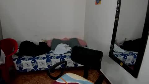 Julius Novachrono  online show from February 2026 06:03:02 AM