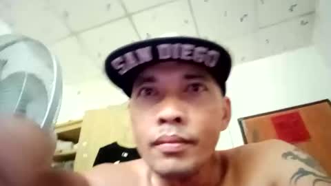 santichai561323 online show from March 2026 04:17:02 AM