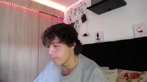 Santii online show from February 2026 02:29:01 PM