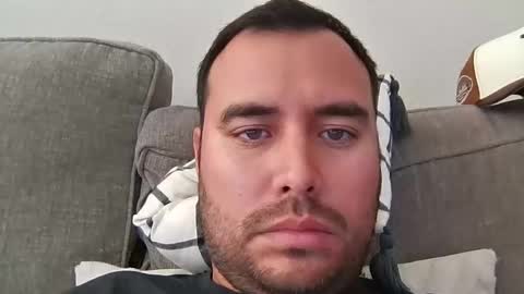 Thiago.... online show from November 2025 09:47:01 PM