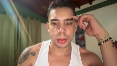 Snapshot of santoxxxkinney chatting on January 2026 11:52:02 PM santoxxxkinney online show from January 2026 11:52:02 PM