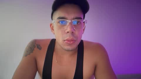 Snapshot of santoxxxkinney chatting on February 2026 06:06:02 PM santoxxxkinney online show from February 2026 06:06:02 PM