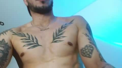 Snapshot of santti_torres chatting on June 2026 03:50:02 AM Santy Torres online show from June 2026 03:50:02 AM