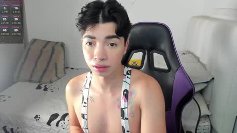 Mr. Santiago online show from February 2025 01:33:02 PM