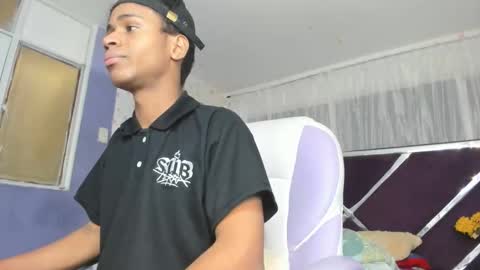 santy online show from December 2025 04:41:01 AM