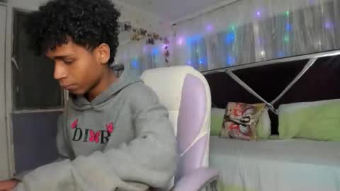 santy online show from March 2026 11:48:02 AM