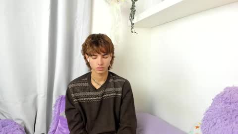 Snapshot of santy_kitty chatting on January 2025 12:36:01 AM kitty online show from January 2025 12:36:01 AM