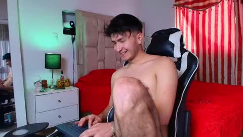 Snapshot of santyago_taylor chatting on December 2024 07:14:02 PM Santyago online show from December 2024 07:14:02 PM