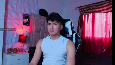 Snapshot of santyago_taylor chatting on January 2025 07:08:01 PM Santyago online show from January 2025 07:08:01 PM