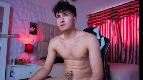 Snapshot of santyago_taylor chatting on January 2025 06:06:02 PM Santyago online show from January 2025 06:06:02 PM