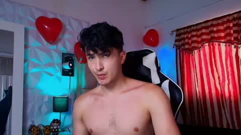 Snapshot of santyago_taylor chatting on February 2025 06:59:02 PM Santyago online show from February 2025 06:59:02 PM