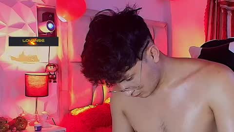 Snapshot of santyago_taylor chatting on March 2025 10:43:02 PM Santyago online show from March 2025 10:43:02 PM