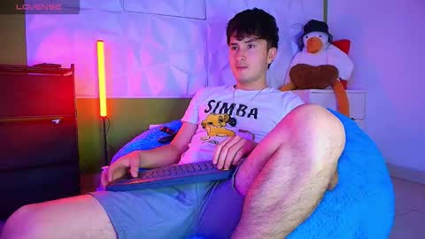 Snapshot of santyago_taylor chatting on September 2025 07:08:02 PM Santyago online show from September 2025 07:08:02 PM