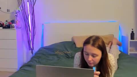 santythousand online show from February 2026 10:35:02 PM