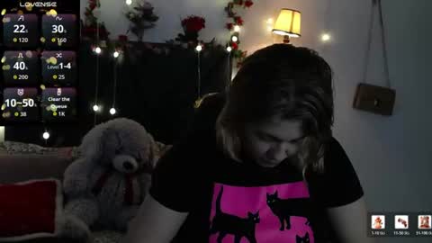 Snapshot of sanyaseraphine0 chatting on June 2026 07:25:01 PM sanyaseraphine0 online show from June 2026 07:25:01 PM