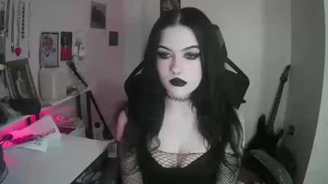 Sapphire online show from October 2025 10:31:01 PM