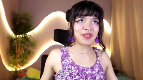 Snapshot of saphyralux chatting on March 2026 02:04:02 AM saphyralux online show from March 2026 02:04:02 AM