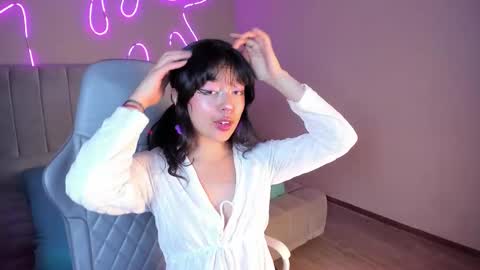 Snapshot of saphyralux chatting on March 2026 10:11:01 PM saphyralux online show from March 2026 10:11:01 PM