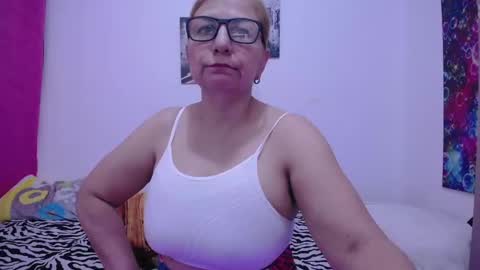 Snapshot of sara211 chatting on December 2024 12:55:01 PM sara online show from December 2024 12:55:01 PM