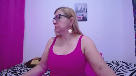 Snapshot of sara211 chatting on December 2024 12:54:01 AM sara online show from December 2024 12:54:01 AM