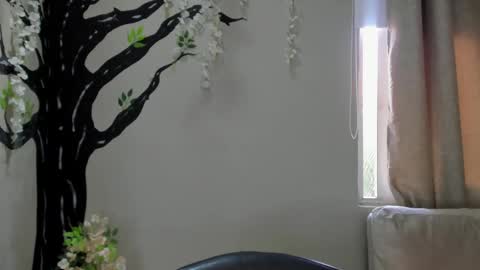 Snapshot of sara__michell chatting on September 2025 12:05:01 PM online show from September 2025 12:05:01 PM