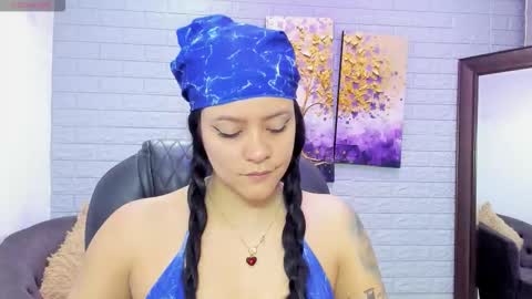 Snapshot of sara__michell chatting on November 2025 12:05:02 PM online show from November 2025 12:05:02 PM