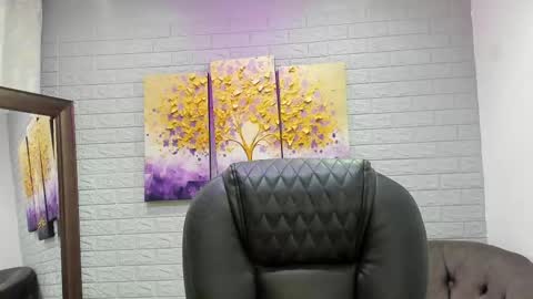 Snapshot of sara__michell chatting on November 2025 12:00:02 PM online show from November 2025 12:00:02 PM