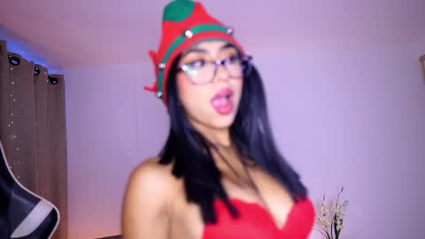 Sara  online show from December 2024 12:55:02 PM