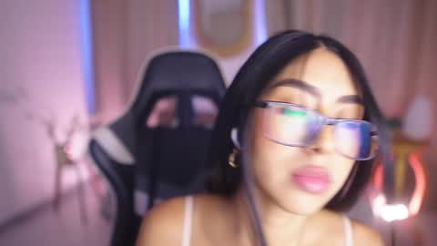 Sara  online show from February 2025 06:27:02 PM