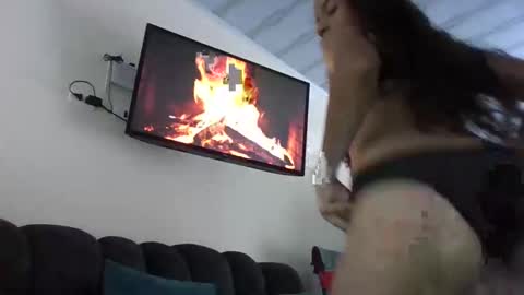 vanesa online show from May 2026 09:45:01 PM