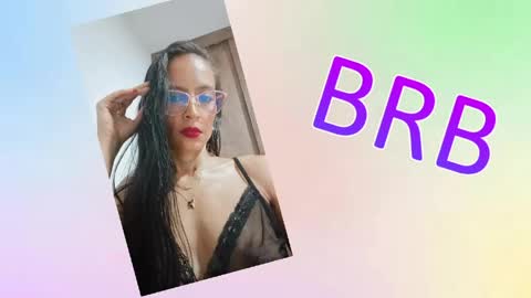 Snapshot of sara_carmona chatting on April 2026 10:28:02 AM SARA online show from April 2026 10:28:02 AM