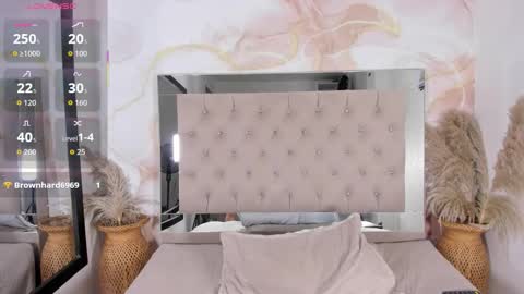 sara_connde online show from September 2025 08:22:01 PM