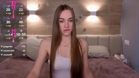 Snapshot of sara_crosss chatting on January 2025 11:56:02 AM Sara online show from January 2025 11:56:02 AM