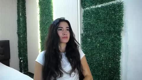 Sara online show from May 2026 11:27:02 AM