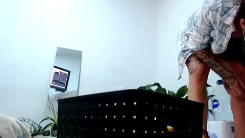 sara_johnson__ online show from November 2025 12:10:01 AM