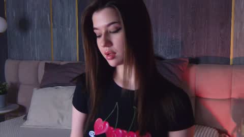 Snapshot of sara_lewiis chatting on April 2026 04:12:02 PM Sara online show from April 2026 04:12:02 PM