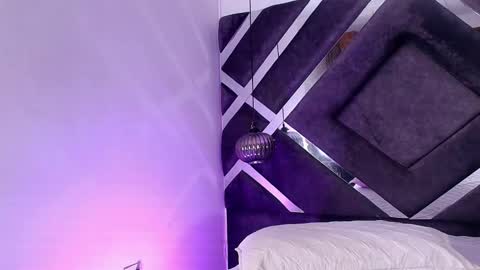 sara_lopee1 online show from October 2025 11:58:02 AM