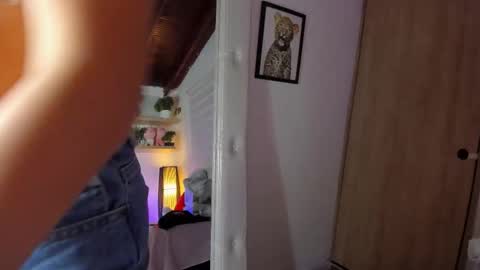 Snapshot of sara_madrid_ chatting on March 2026 11:38:02 AM online show from March 2026 11:38:02 AM