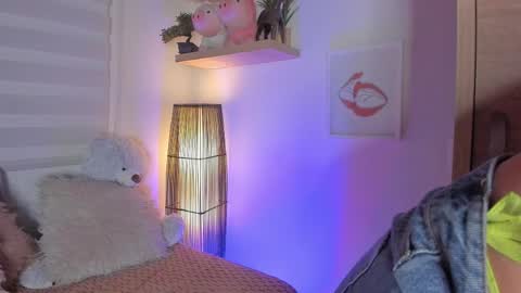 Snapshot of sara_madrid_ chatting on May 2026 12:23:01 PM online show from May 2026 12:23:01 PM