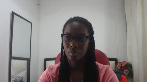 S A R A online show from November 2025 11:09:01 AM