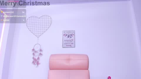 Snapshot of sara_mattel chatting on December 2024 06:37:02 PM Sara online show from December 2024 06:37:02 PM