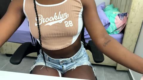 Snapshot of sara_muscle chatting on March 2026 08:26:01 AM Sara online show from March 2026 08:26:01 AM