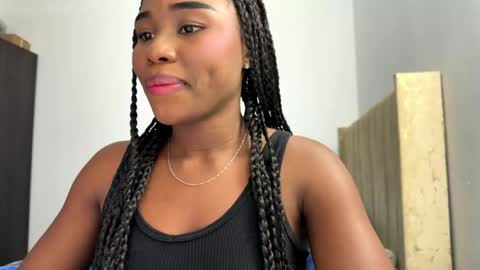 Snapshot of sara_muscle chatting on April 2026 10:22:01 PM Sara online show from April 2026 10:22:01 PM