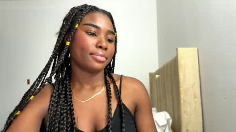 Snapshot of sara_muscle chatting on May 2026 04:53:02 AM Sara online show from May 2026 04:53:02 AM