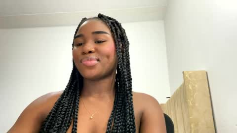 Snapshot of sara_muscle chatting on May 2026 10:50:02 PM Sara online show from May 2026 10:50:02 PM