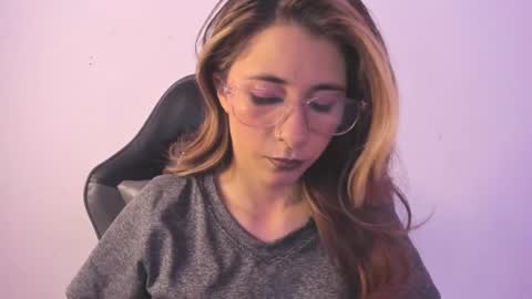 sara_roades online show from November 2025 07:57:01 PM